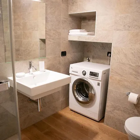 Iseolakerental - Borgo